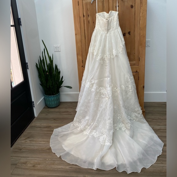 Mellisa Sweet Wedding Dress 💕 - Picture 2 of 16